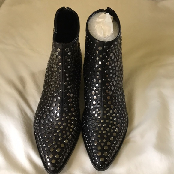 VINCE CAMUTO Ankle Boot 9M   NWB - Picture 8 of 8